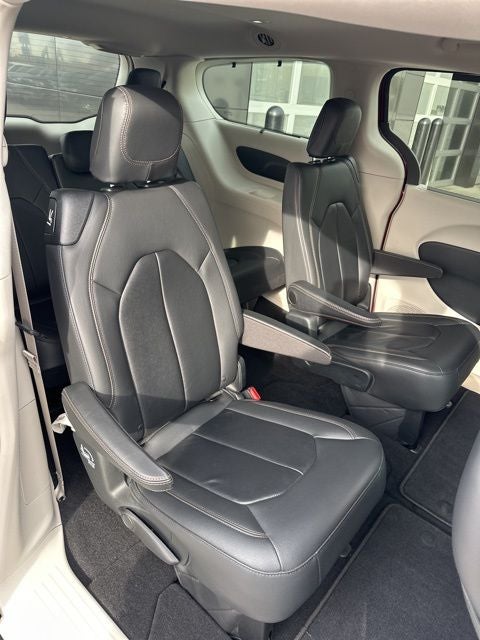 2017 Chrysler Pacifica Touring L