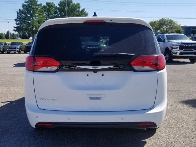2026 Chrysler Voyager LX