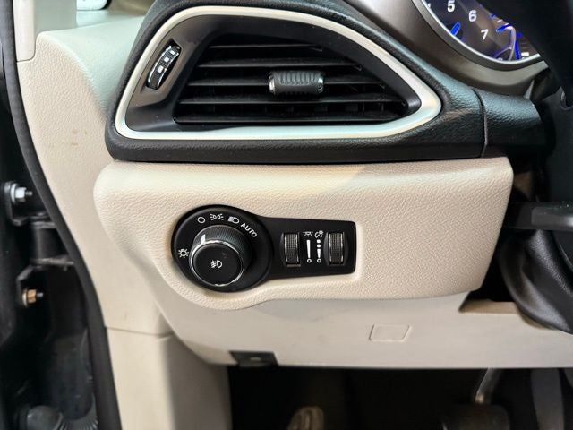 2020 Chrysler Pacifica Touring