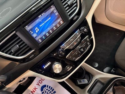 2020 Chrysler Pacifica Touring