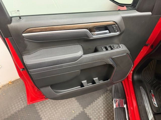 2025 Chevrolet Silverado 1500 LT LT1
