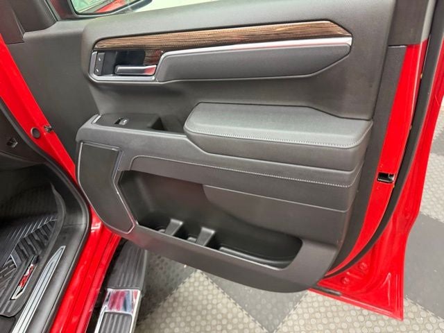 2025 Chevrolet Silverado 1500 LT LT1