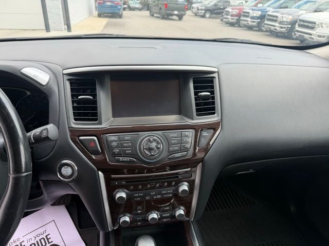 2015 Nissan Pathfinder Platinum