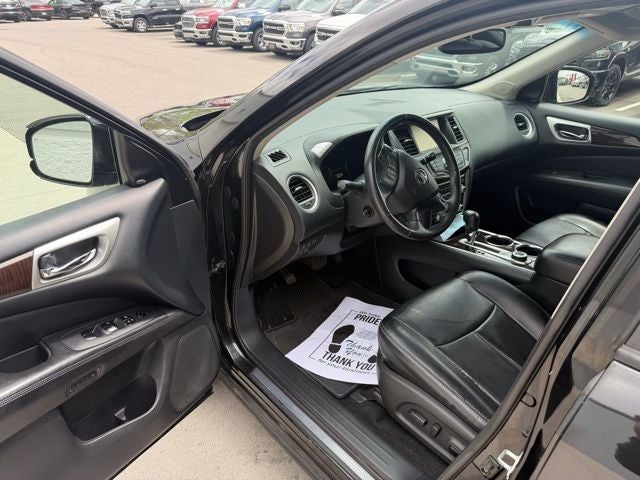 2015 Nissan Pathfinder Platinum