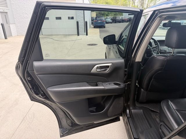 2015 Nissan Pathfinder Platinum