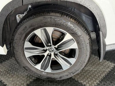 2025 Toyota Highlander XLE