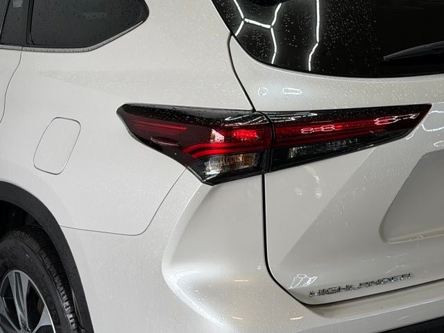 2025 Toyota Highlander XLE