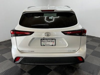 2025 Toyota Highlander XLE