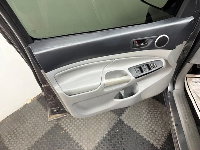 2014 Toyota Tacoma 4WD Double Cab V6 AT (Natl)