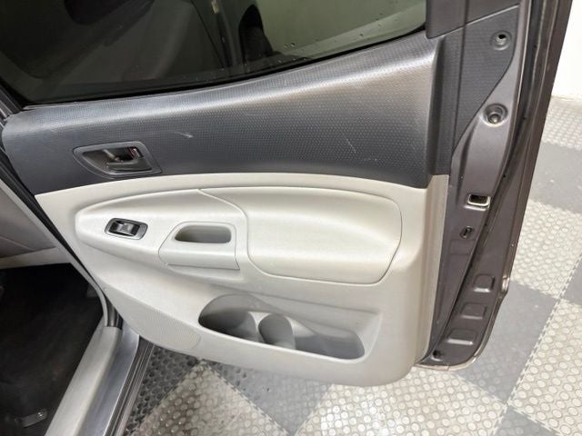 2014 Toyota Tacoma 4WD Double Cab V6 AT (Natl)
