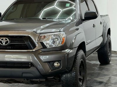 2014 Toyota Tacoma 4WD Double Cab V6 AT (Natl)