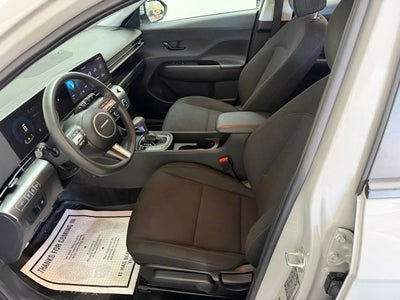 2025 Hyundai Kona SE
