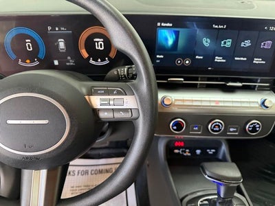2025 Hyundai Kona SE