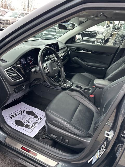 2022 Kia Seltos EX