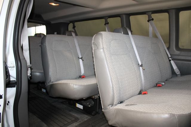 2025 Chevrolet Express 3500 LT Passenger