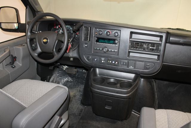 2025 Chevrolet Express 3500 LT Passenger