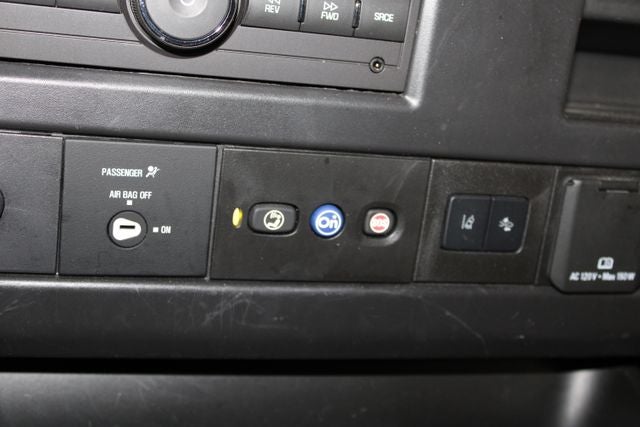2025 Chevrolet Express 3500 LT Passenger