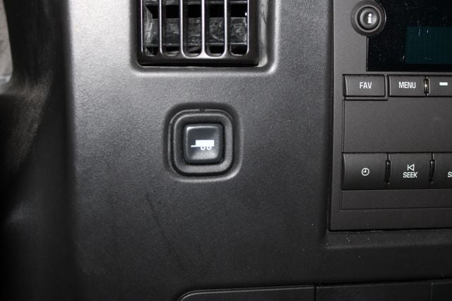 2025 Chevrolet Express 3500 LT Passenger