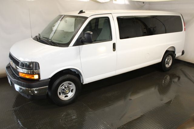 2025 Chevrolet Express 3500 LT Passenger