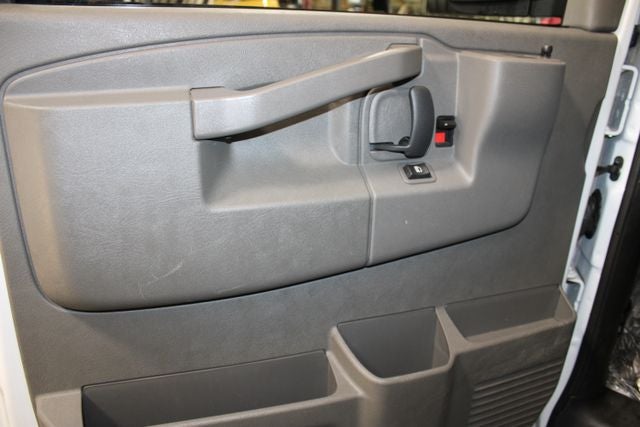 2025 Chevrolet Express 3500 LT Passenger