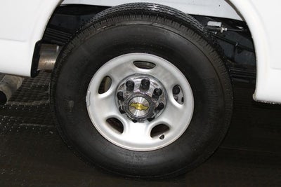 2025 Chevrolet Express 3500 LT Passenger