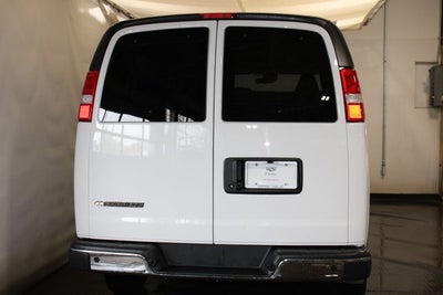 2025 Chevrolet Express 3500 LT Passenger