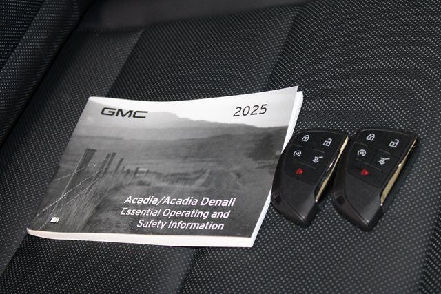 2025 GMC Acadia Denali
