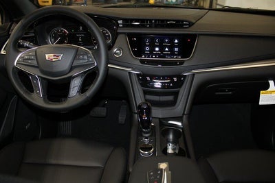 2026 Cadillac XT5 Luxury