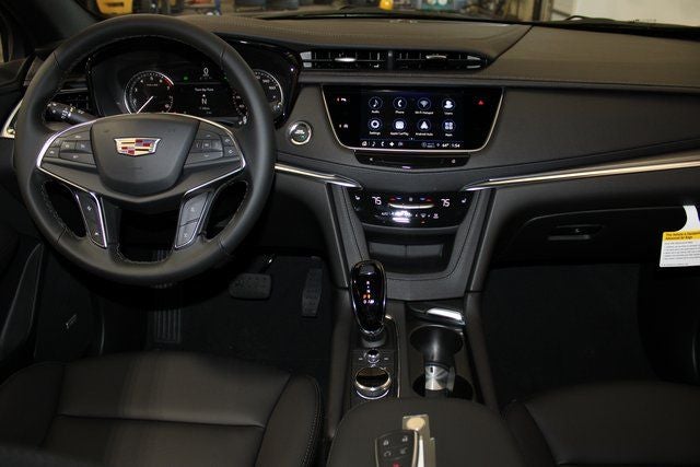 2026 Cadillac XT5 Luxury