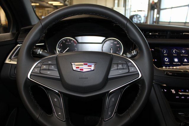 2026 Cadillac XT5 Luxury