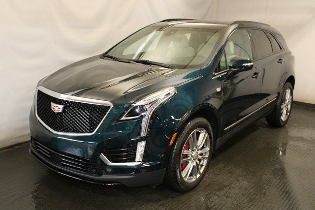 2025 Cadillac XT5 Sport