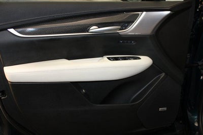 2025 Cadillac XT5 Sport