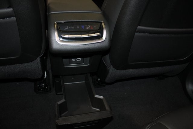 2025 Cadillac XT6 Luxury