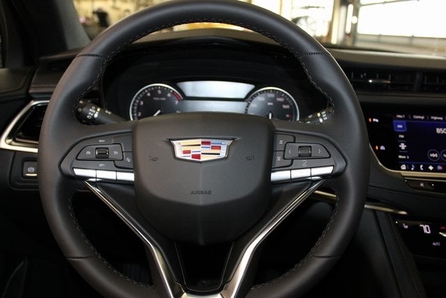 2025 Cadillac XT6 Luxury