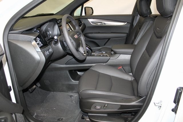 2025 Cadillac XT6 Luxury