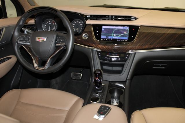 2025 Cadillac XT6 Sport