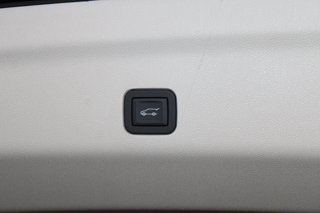 2026 Cadillac Escalade Platinum Luxury