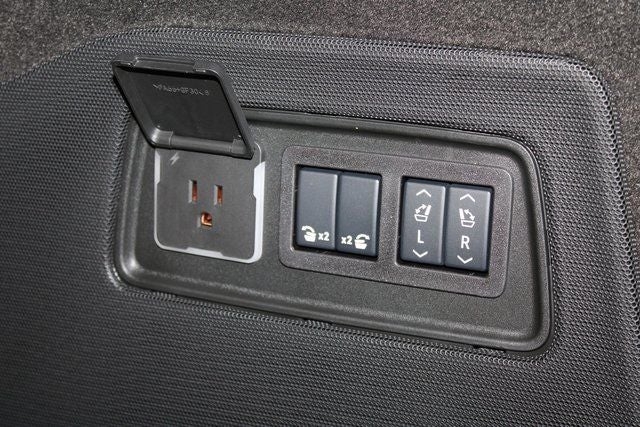 2026 Cadillac Escalade ESV Luxury