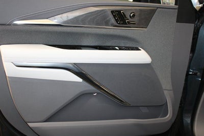 2025 Cadillac ESCALADE IQ Luxury 1