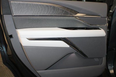 2025 Cadillac ESCALADE IQ Luxury 1