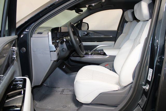 2025 Cadillac ESCALADE IQ Luxury 1