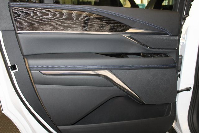 2025 Cadillac ESCALADE IQ Sport 1