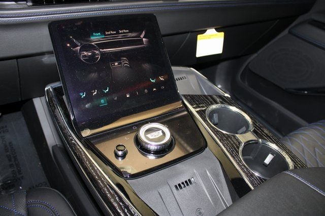 2025 Cadillac ESCALADE IQ Sport 1