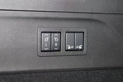 2025 Cadillac ESCALADE IQ Sport 1