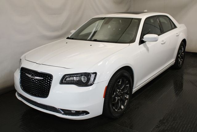 2016 Chrysler 300 S
