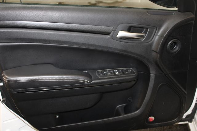 2016 Chrysler 300 S