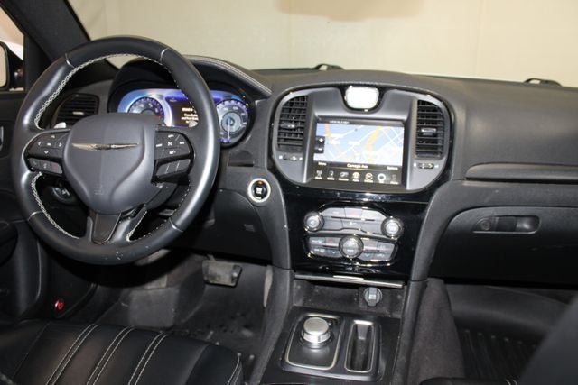2016 Chrysler 300 S