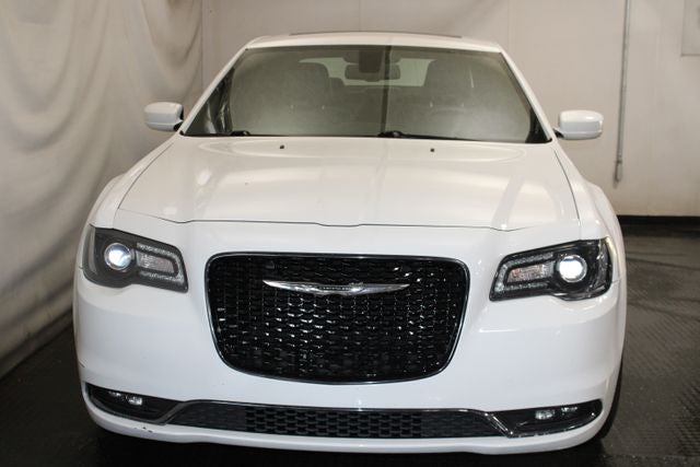 2016 Chrysler 300 S
