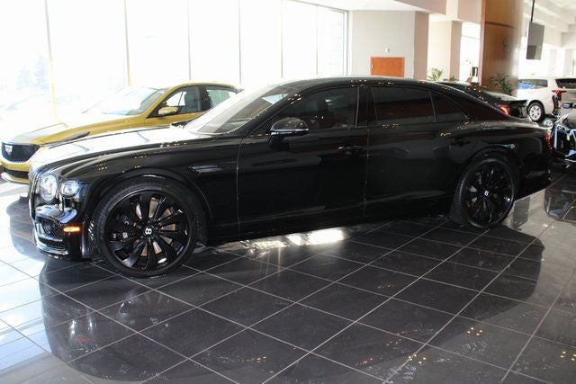 2022 Bentley Flying Spur V8