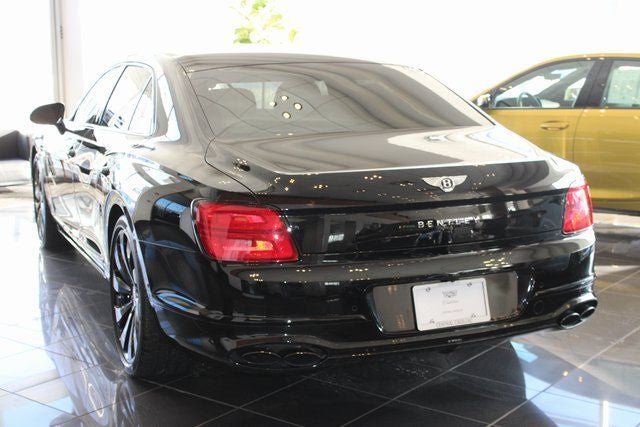 2022 Bentley Flying Spur V8